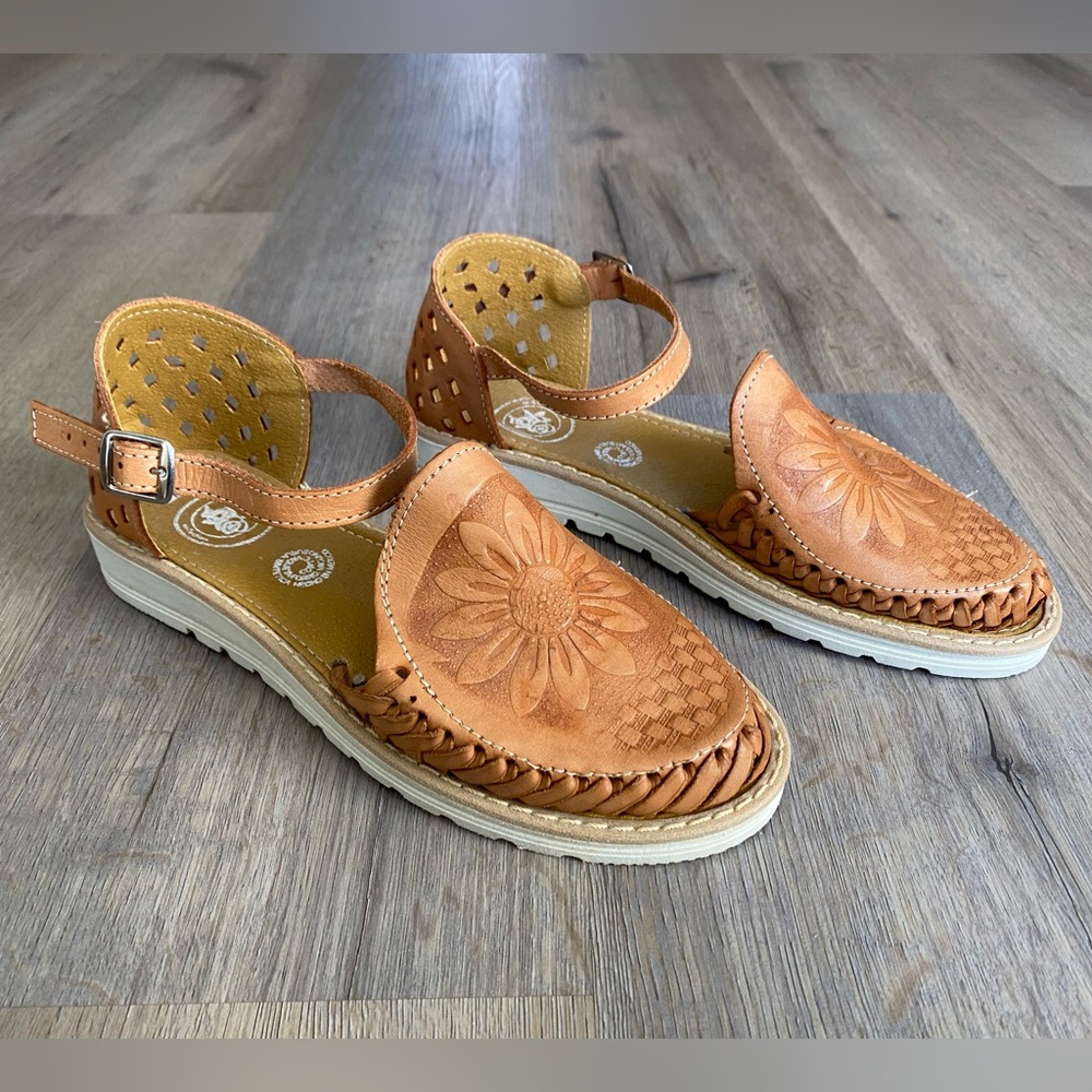 Huarache sandals